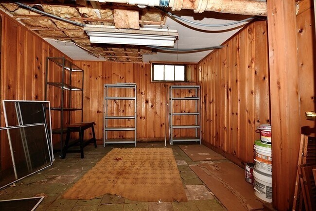 Building Photo - 392 Reedsdale Rd