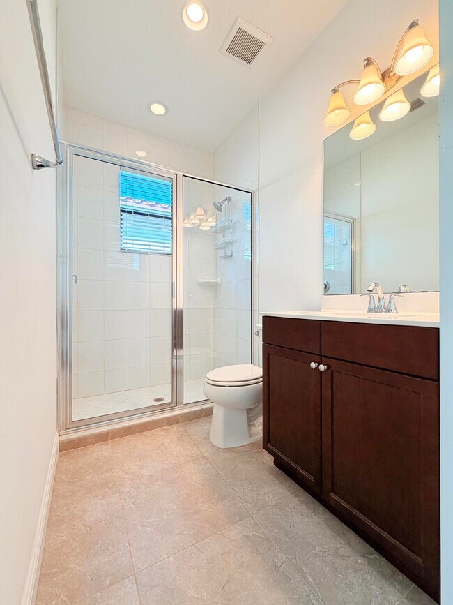 Building Photo - 2074 Dickens Terrace