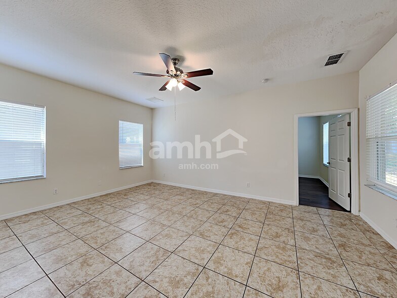 Building Photo - 7246 Mystic Brook Way