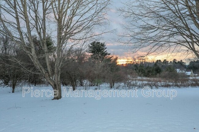 Building Photo - 9 Savage Ct