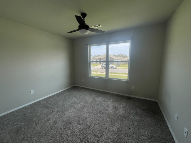 Guest BR2 - 1771 Eveningshade Ln