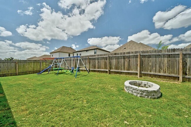 Building Photo - 1309 Goldilocks Ln