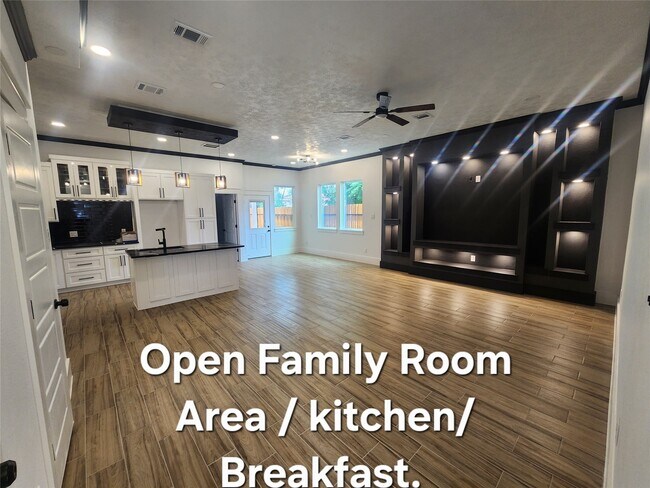 Building Photo - 1313 Gary Ave