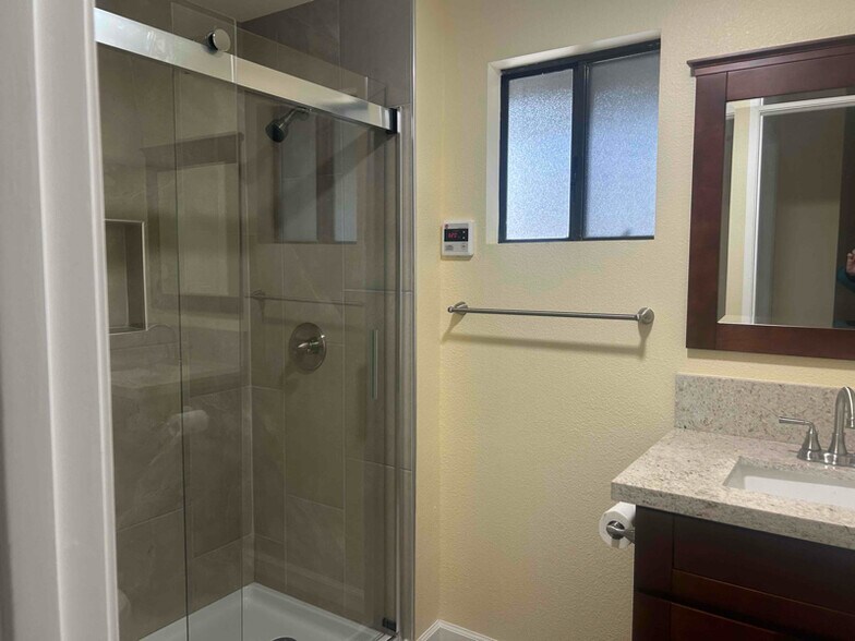 Building Photo - 22927 Crest Forest Dr