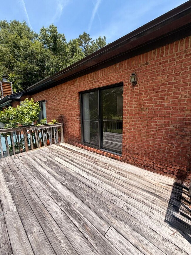 Building Photo - 4414 Stratfordshire Ct