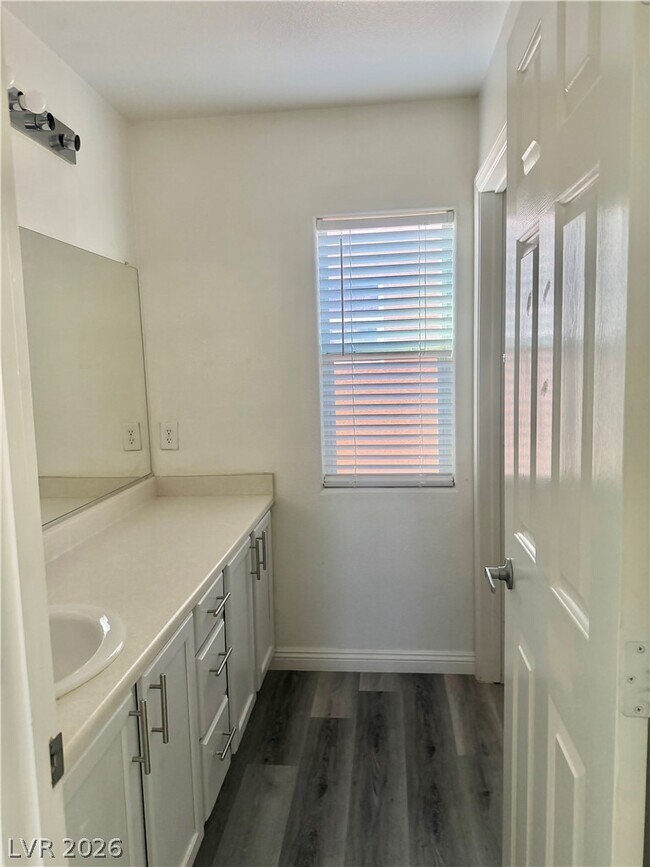 Building Photo - 9310 Winebrook Ave