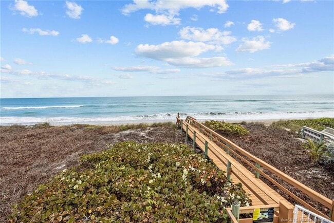 Building Photo - 1550 NE Ocean Blvd