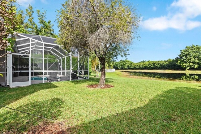 Building Photo - 1533 Cardinal Way