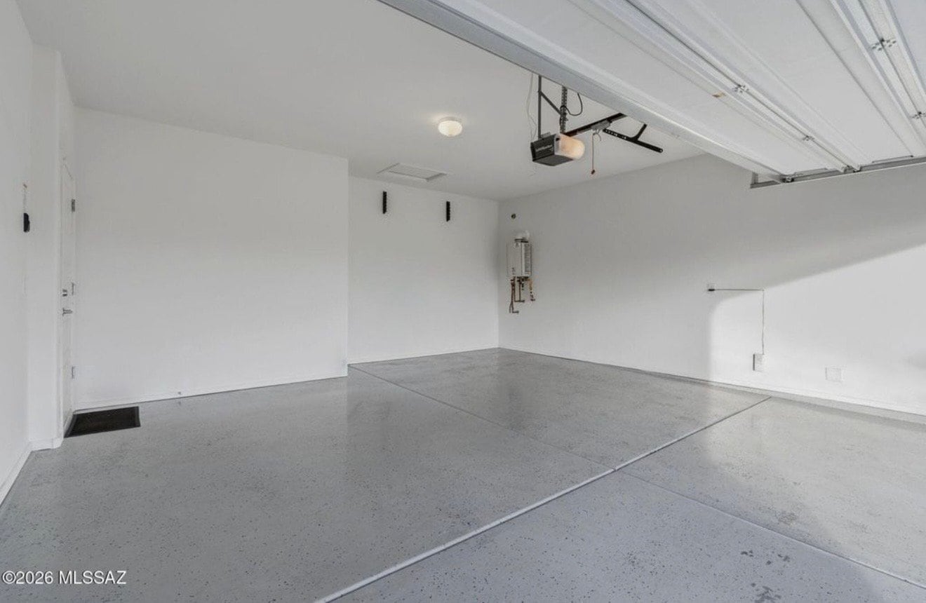 Building Photo - 2557 East Calle Joya de Ventura