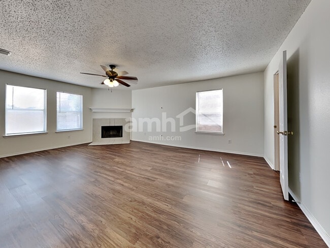 Building Photo - 4809 Palm Ridge Dr