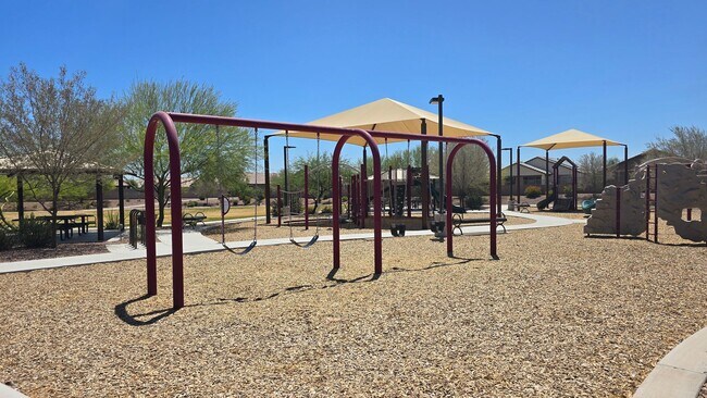 Building Photo - Beautiful and Spacious Cortana at Desert Oasis Home!! Community Pool!
