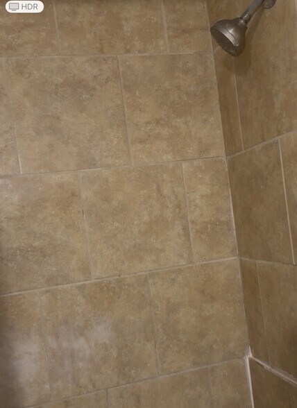 Building Photo - 558 Wilson Bridge Dr