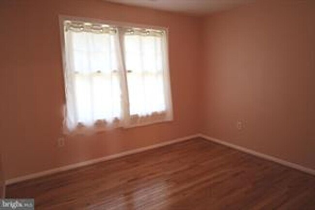 Building Photo - 10222 Stagecoach Dr