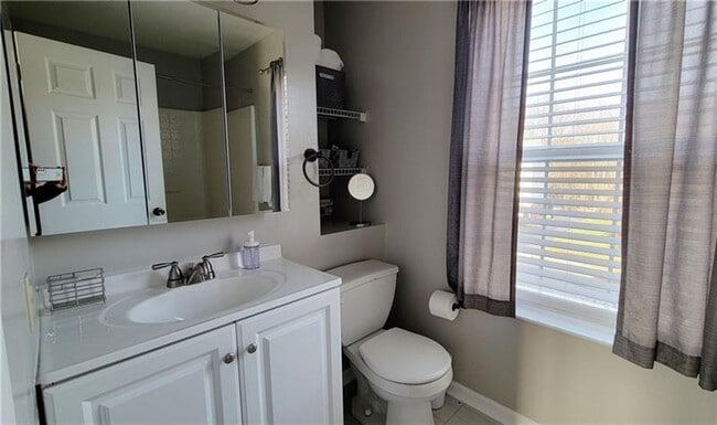 Building Photo - Spacious 4-Bedroom 3.5 bath Colonial with Pool & Modern Upgrades