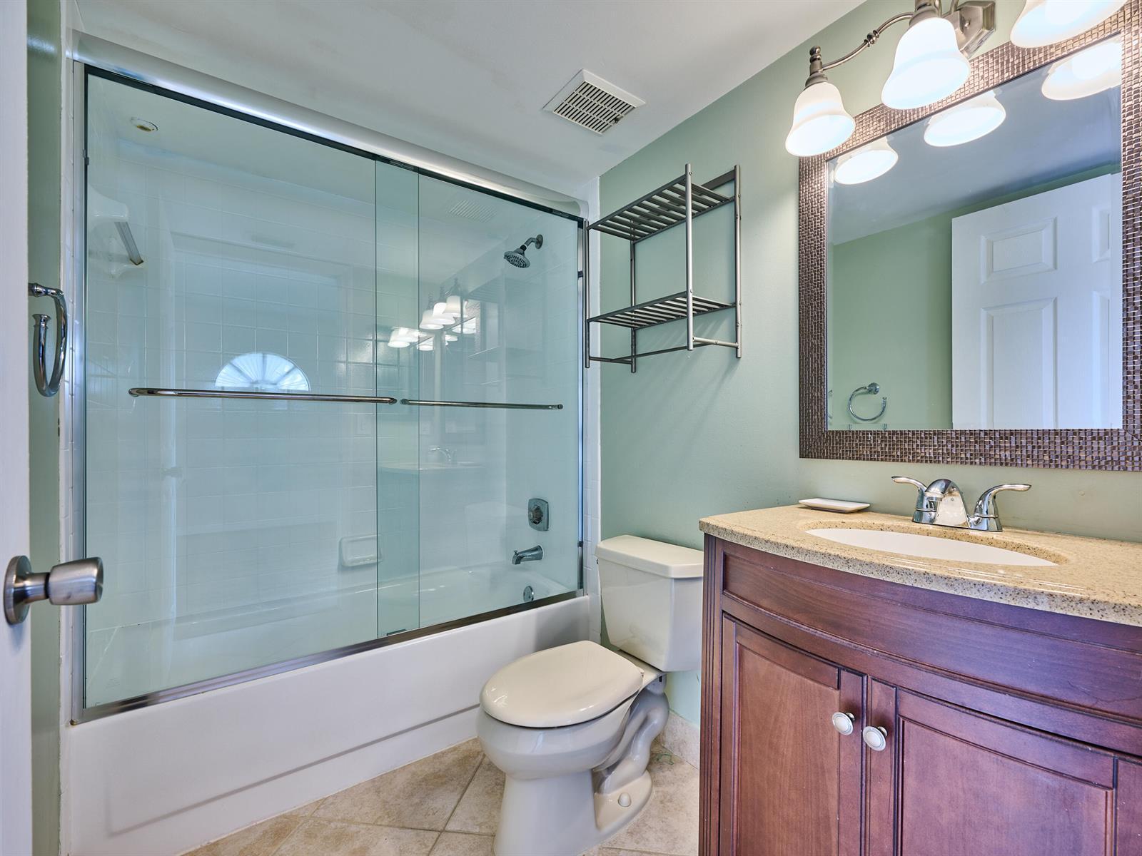 Building Photo - 4075 Village Dr