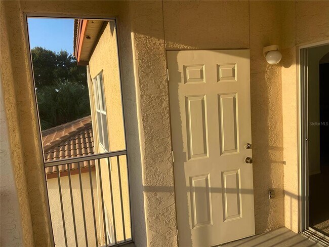 Building Photo - 826 Camargo Way