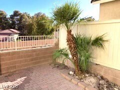 Building Photo - 1983 Sundown Canyon Dr