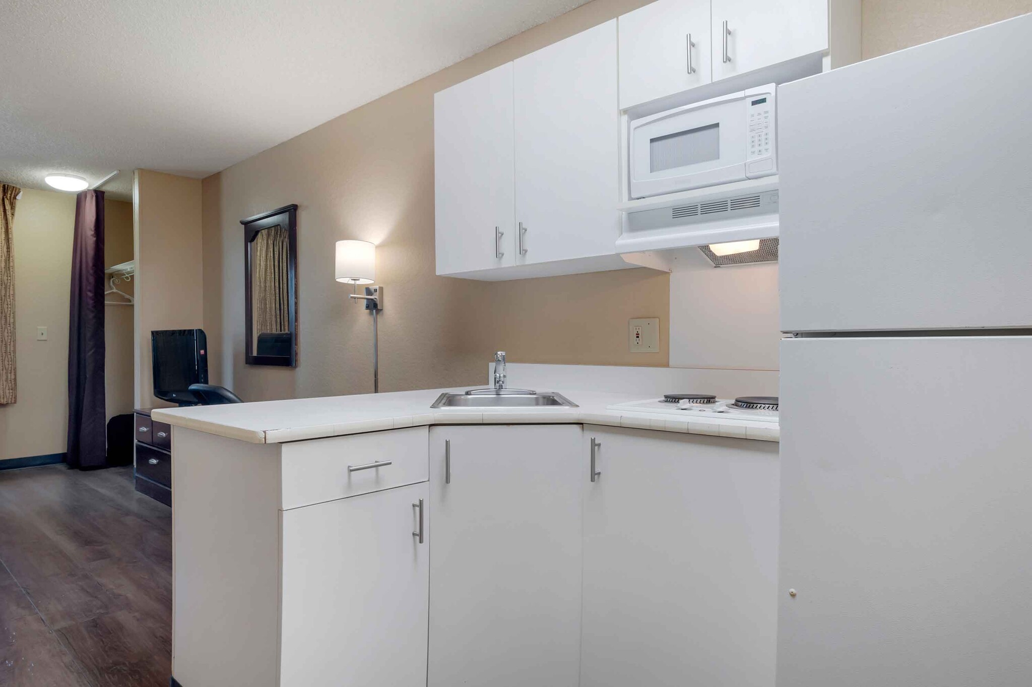 Building Photo - Furnished Studio-Orange County - Lake Forest