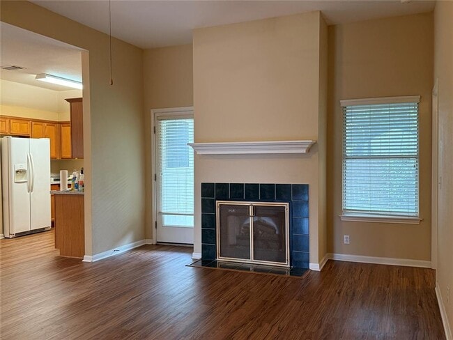 Building Photo - 25 Azalea Dr