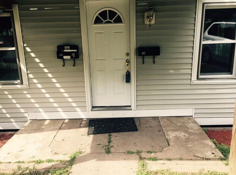 Building Photo - 30 Spring St