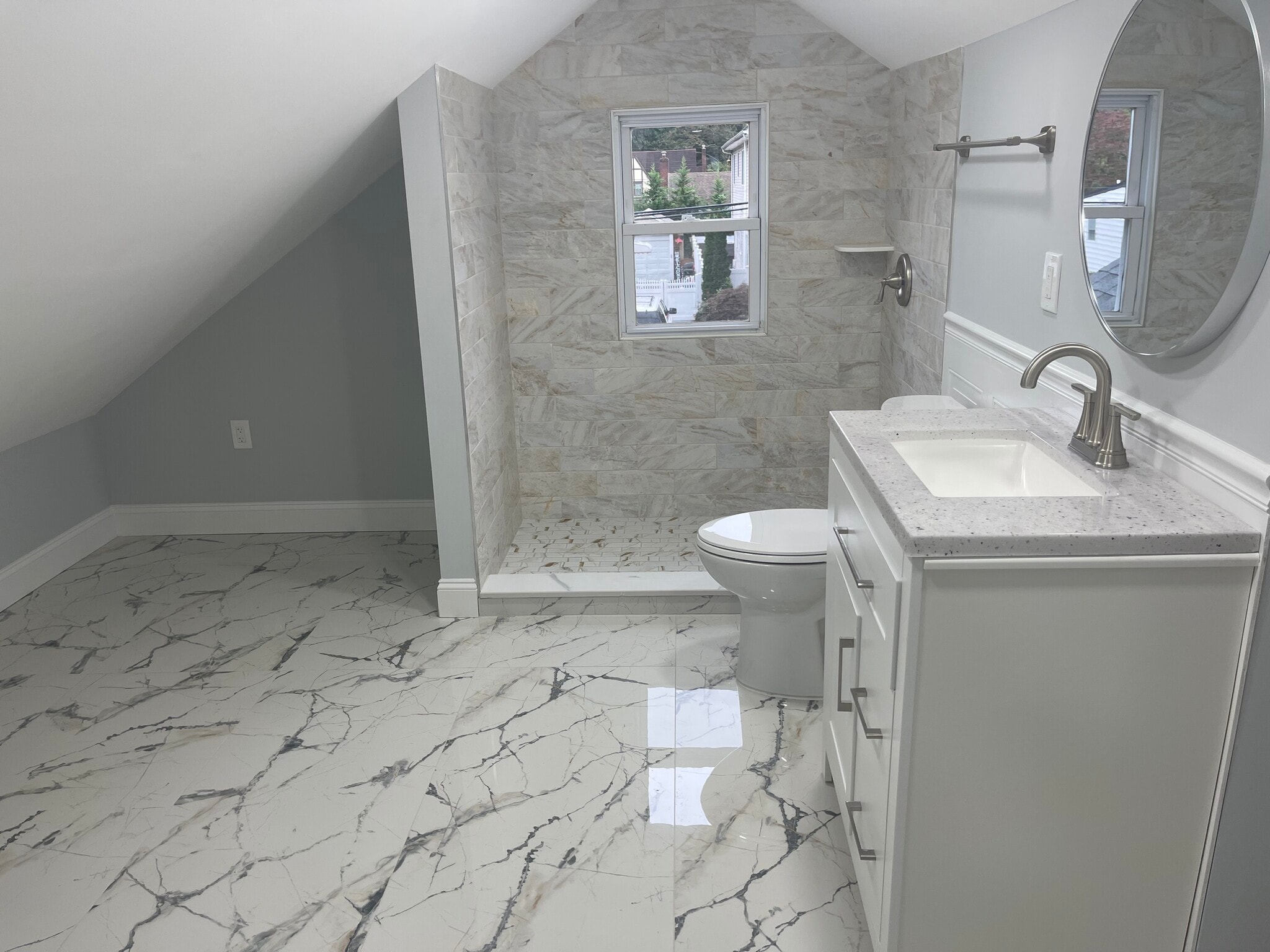 Building Photo - 37 Orchard St