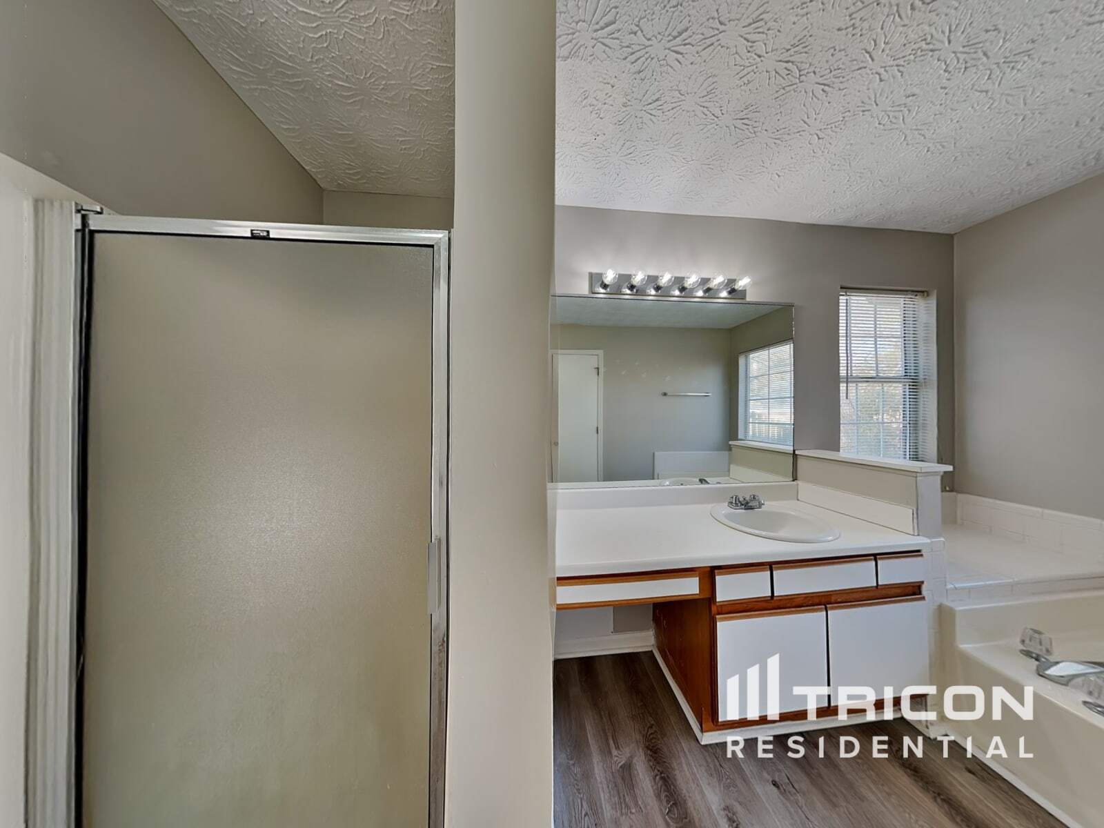 Building Photo - 1791 Killarney Dr SW