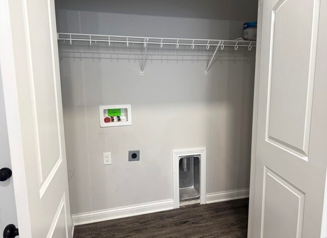 Building Photo - 6533 Fortuna Ave