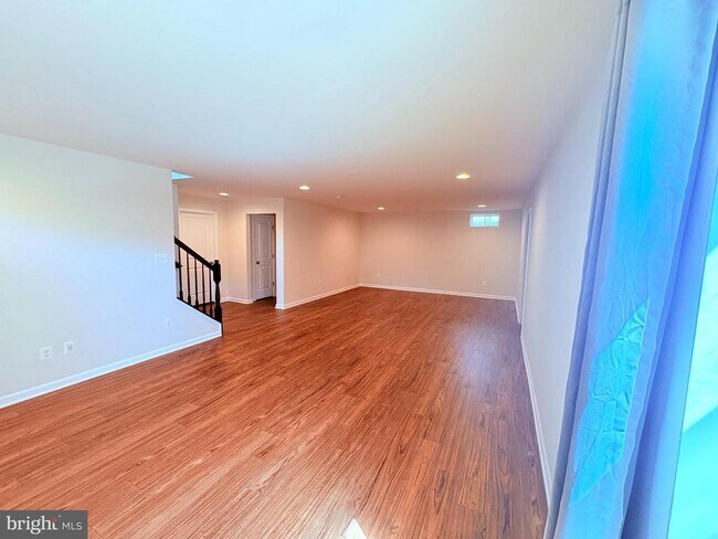 Building Photo - 1071 Coastal Ave