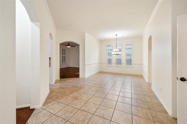 Building Photo - 47 Dresden Pl
