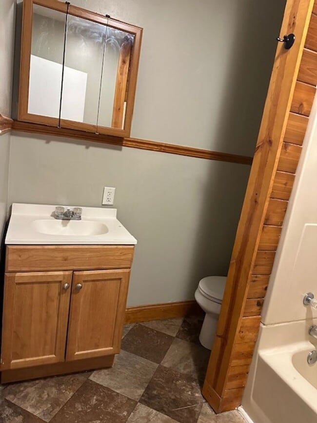 Building Photo - 432 Mulberry St