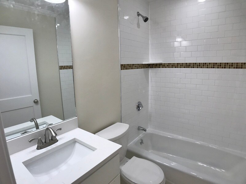 Building Photo - 12 Harris St