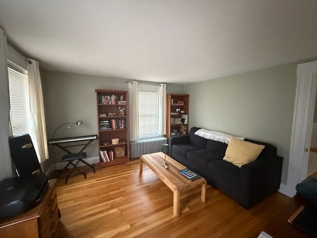 Building Photo - 16 Barber St