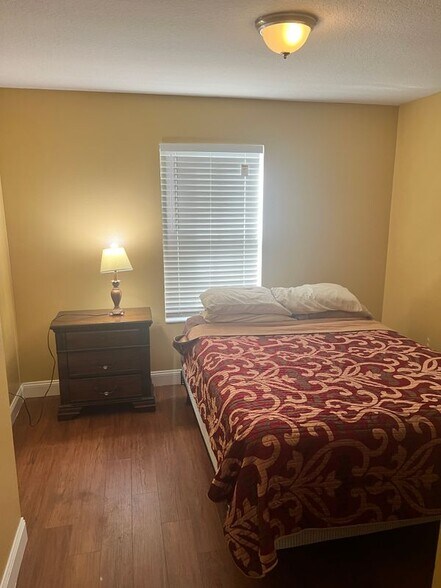 Building Photo - 10617 Shady Falls Ct