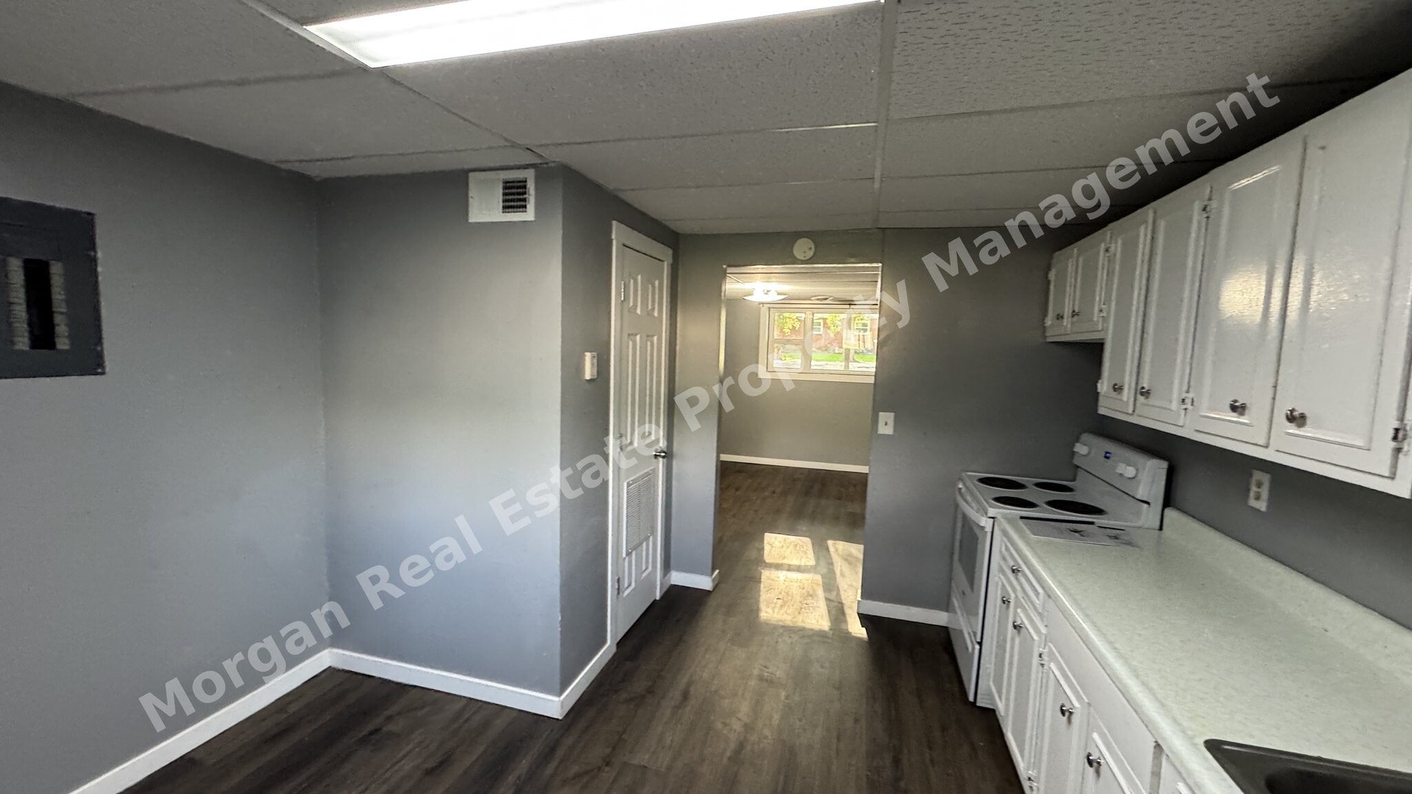 Building Photo - 511 N Platte Ave
