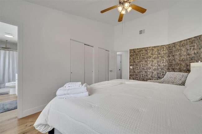 Building Photo - 153 Sandalwood Dr