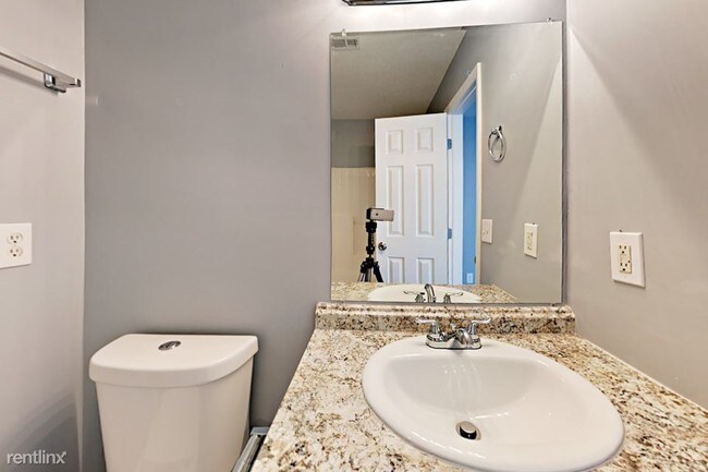 Building Photo - 7525 Rolling Meadows Ln