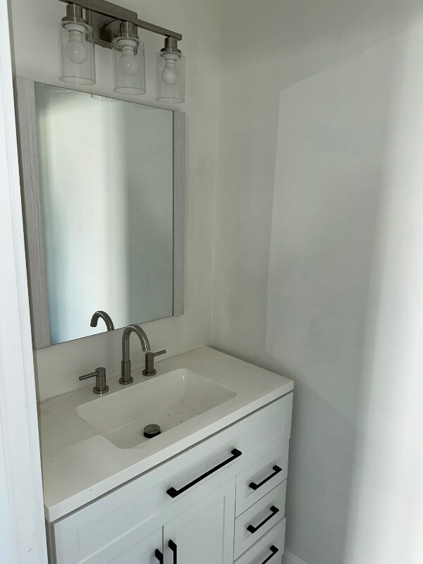 Building Photo - 15 Sybaris St