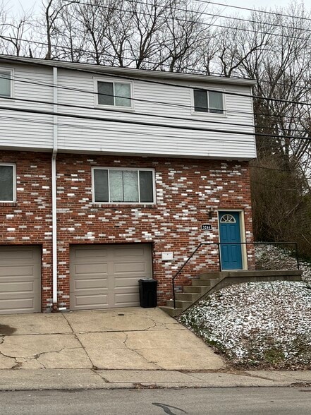 New Garage door & front door - 3246 Ladoga St
