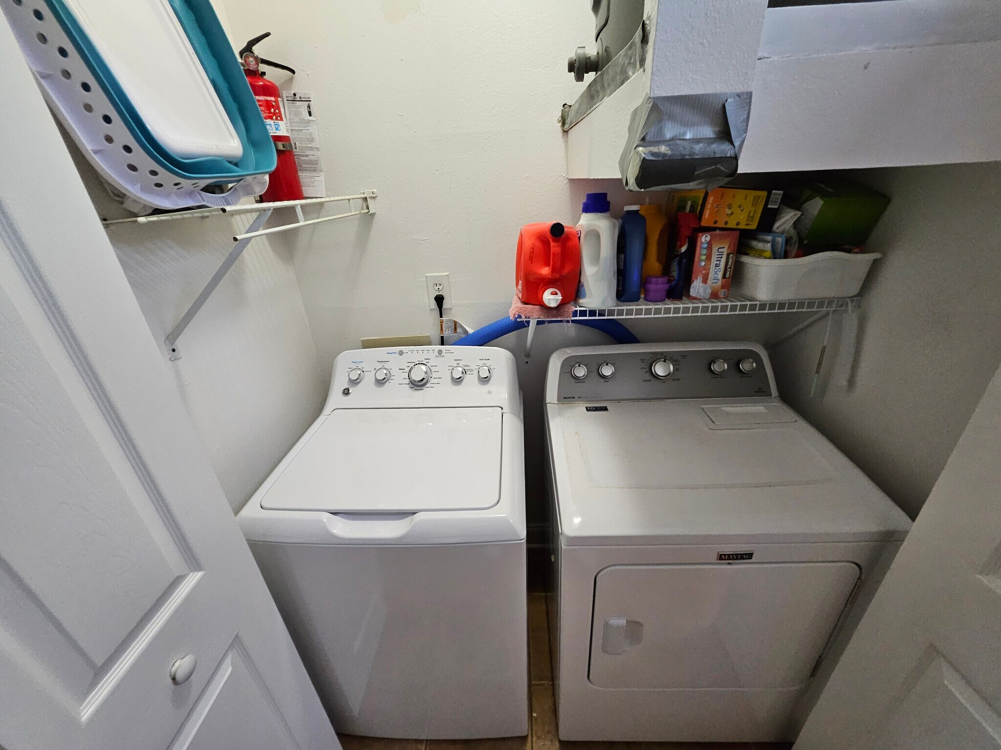 laundry - 140 Veracruz Dr