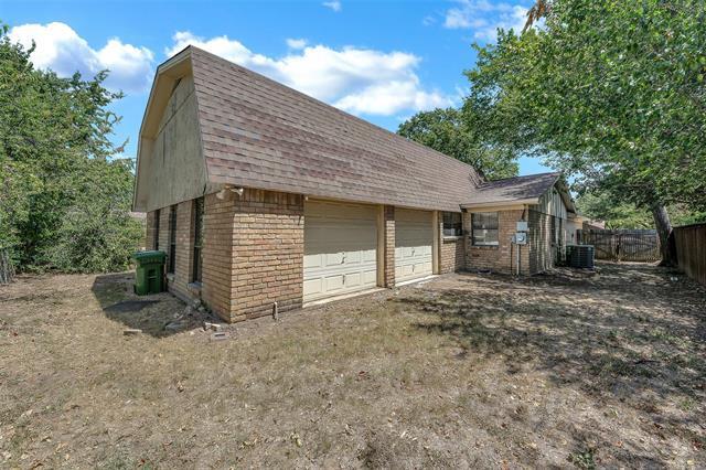 Building Photo - 5513 Scott Dr