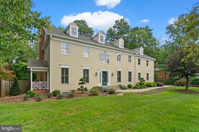 Primary Photo - 1301 Daviswood Dr
