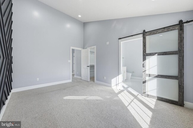 Building Photo - 7665 Audubon Meadow Way