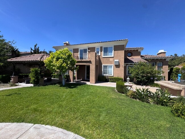 Primary Photo - Stunning Home with Panoramic Views in Port...