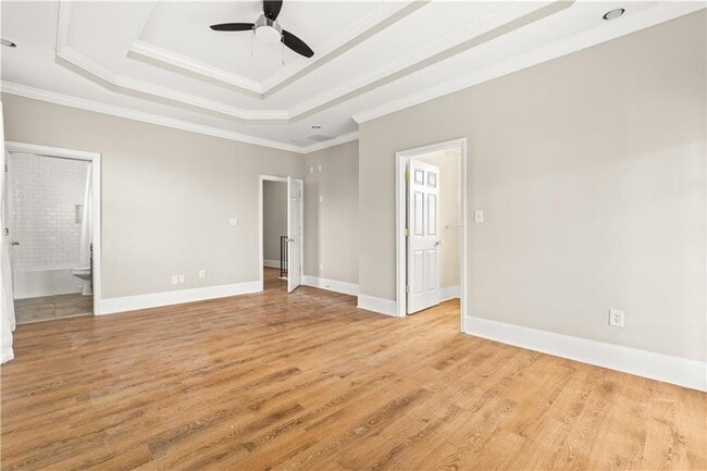 Building Photo - 66 Weyman Ave SW