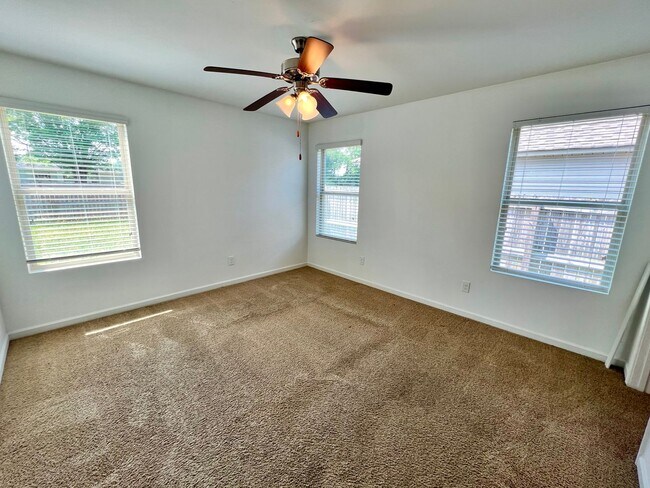 Building Photo - Home in Moundville, AL for Rent! COMING SOON!