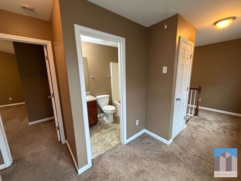 Building Photo - 2473 Capella Cir SW