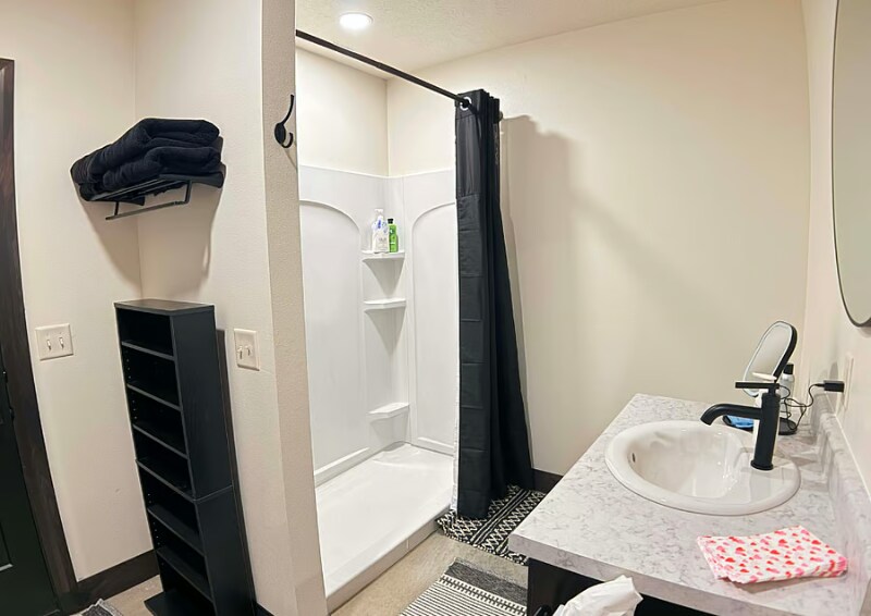 Building Photo - 921 Haley