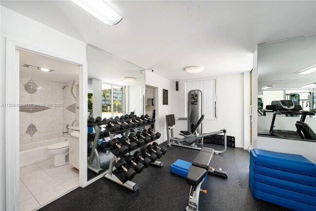 Building Photo - 155 Ocean Ln Dr