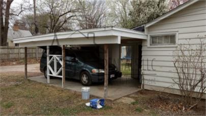 Building Photo - 1728 S Walnut St