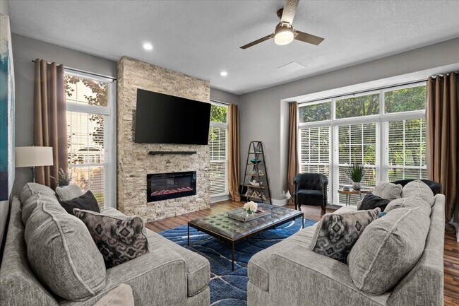 Building Photo - 9004 W 148th St